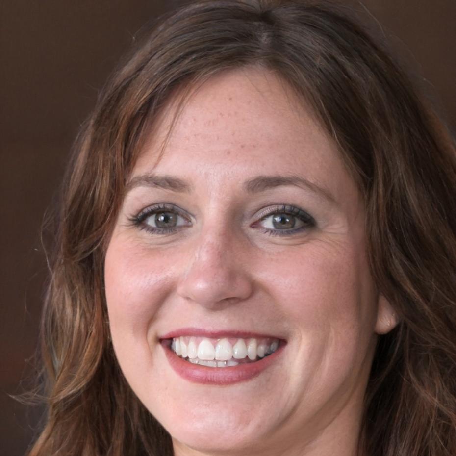 Elena Martínez, coordinadora de programas colaborativos